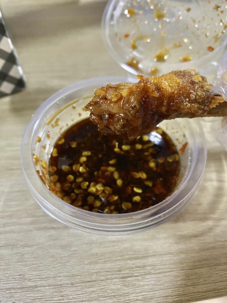 성주 뼈닭발튀김 매운간장소스 조선의옛날통닭